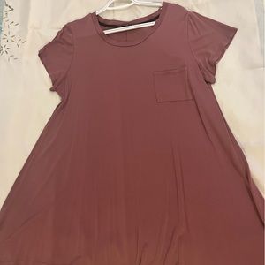 Woman’s oversized top